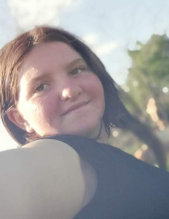 O fetiţă de 12 ani din Mehedinţi a dispărut de acasă şi a fost dată în consemn la frontieră. Dacă o vedeţi, sunaţi la 112 730891