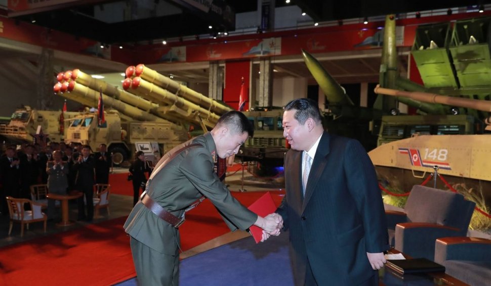 Kim Jong-un promite să construiască o armată invincibilă în Coreea de Nord