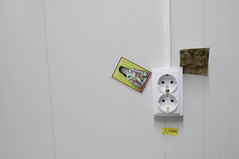 Spitalul modular din Pipera, deschis parţial. Încălzirea, cu aer condiţionat 731175