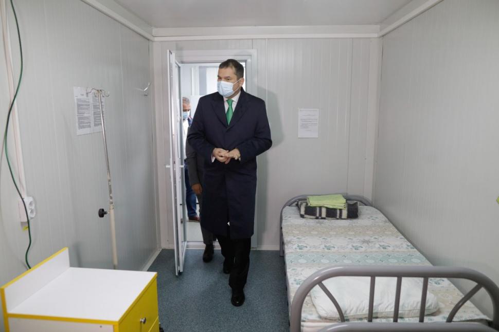 Spitalul modular din Pipera, deschis parţial. Încălzirea, cu aer condiţionat 731176