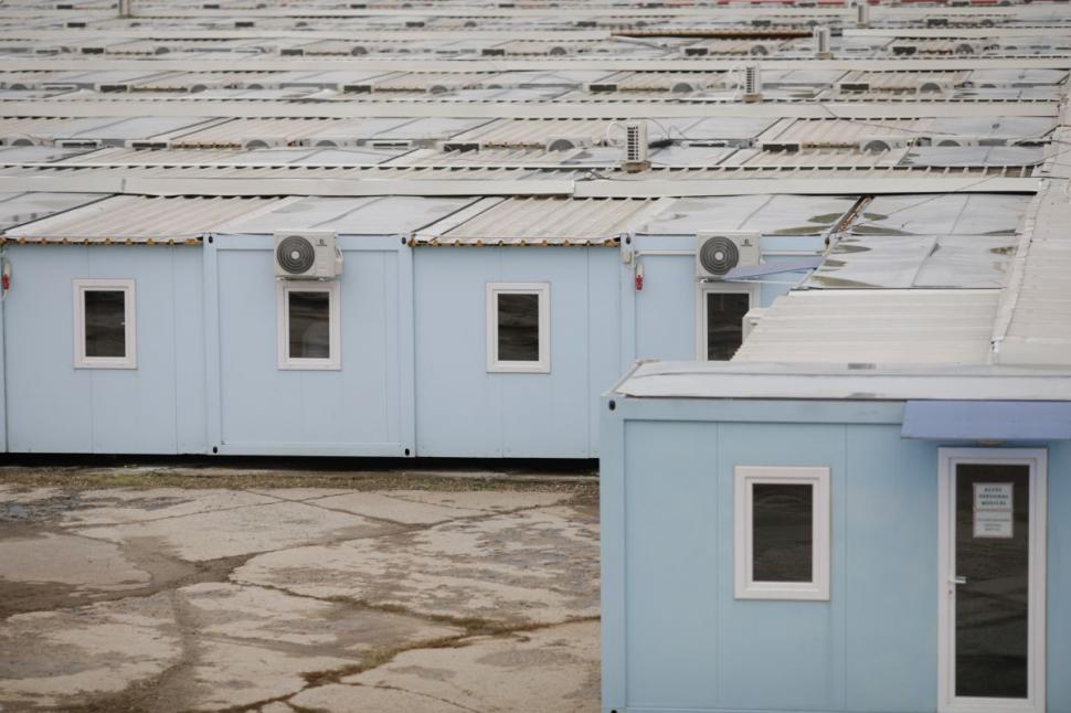 Spitalul modular din Pipera, deschis parţial. Încălzirea, cu aer condiţionat 731181