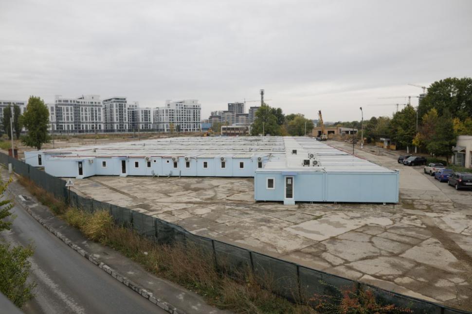 Spitalul modular din Pipera, deschis parţial. Încălzirea, cu aer condiţionat 731182