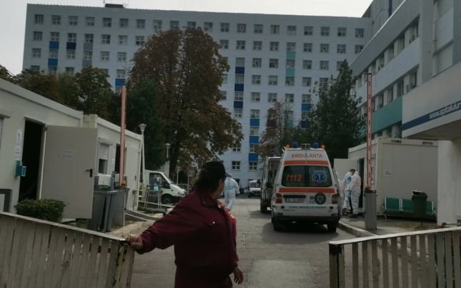Tragedie la un spitalul din Galaţi: Un pacient a murit după ce s-a aruncat de la etajul 8