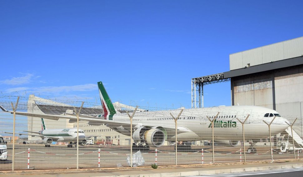 Alitalia a murit, dar amenință să revină după ultimul zbor