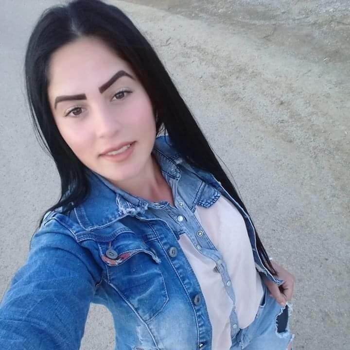 Ea este Denisa, tânăra însărcinată moartă după o "simplă răceală" la Satu Mare 731786