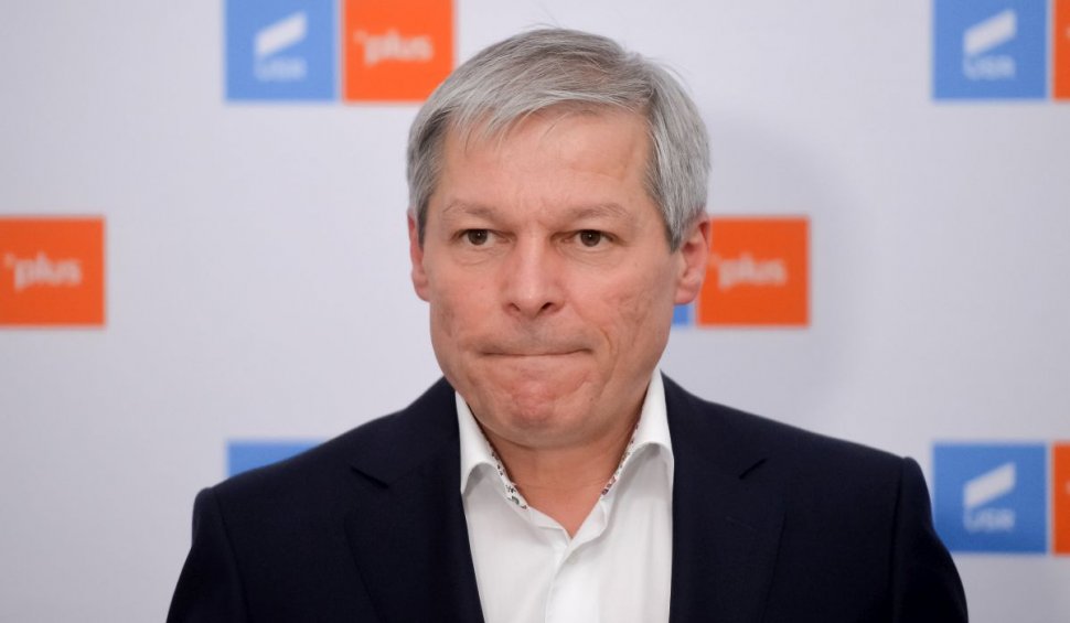 Dacian Cioloş a cerut un moment de reculegere pentru "40 de morţi" ai pandemiei COVID