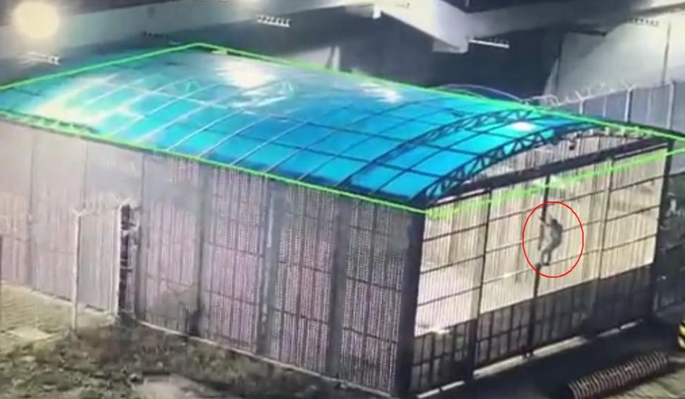 Spectacol dat de fugarul nord-coreean Zhu Xianjian: arestat în China, a evadat din  închisoare doborând un gard electric. Imaginile au devenit virale 732304