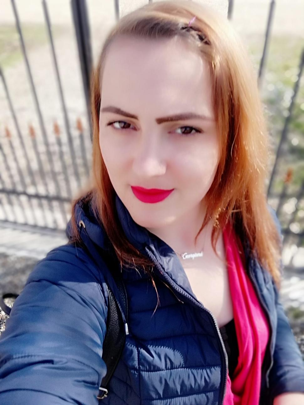 Ea este tânăra însărcinată din Brăila, omorâtă de fratele iubitului. Georgiana urma să nască peste două zile 732509