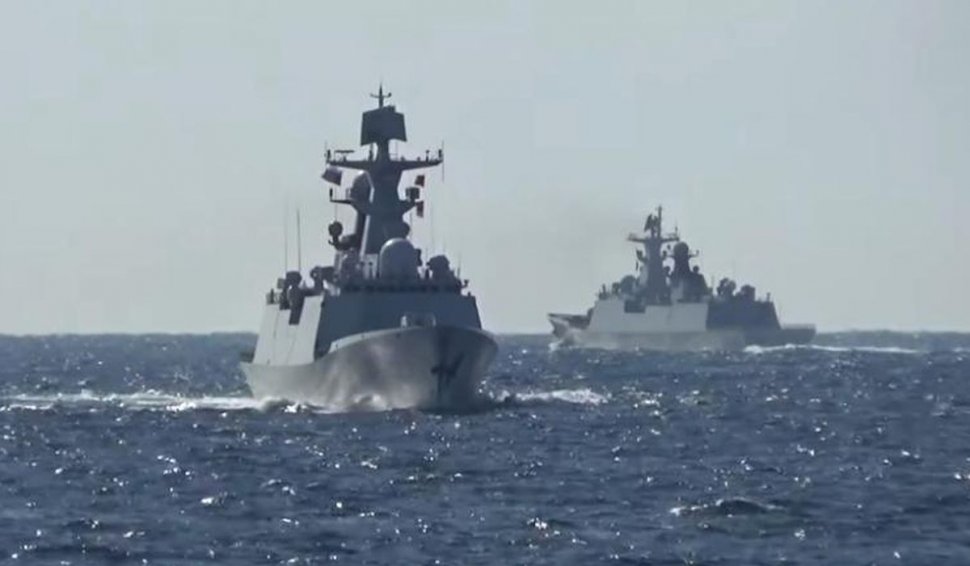 China și Rusia își arată mușchii în Pacific. Vasele de război ale celor două puteri nucleare au patrulat împreună. Japonia își pregătește trupele de luptă