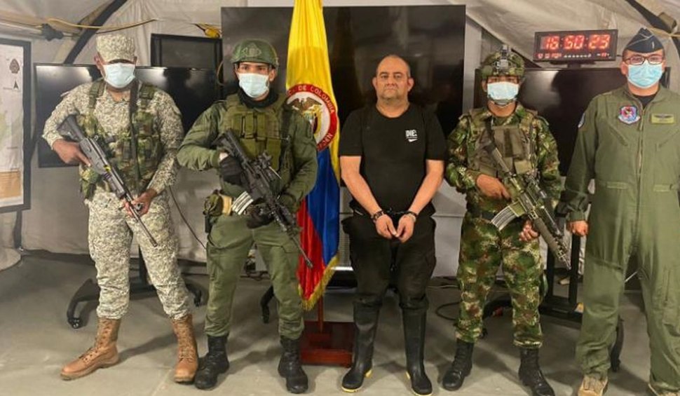A căzut Otoniel, cel mai puternic traficant de droguri din Columbia. Soldații și-au făcut selfie cu el. "Cea mai mare lovitură după căderea lui Escobar!"