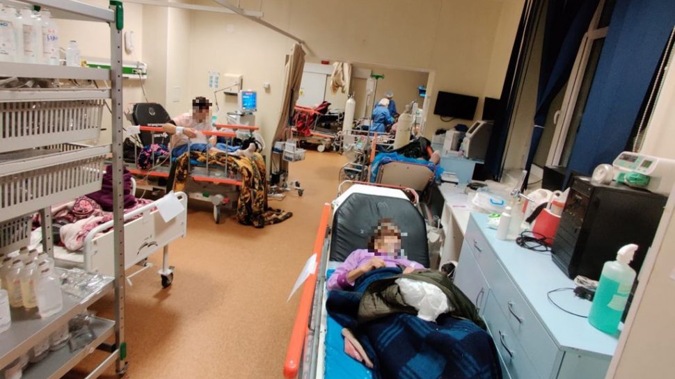 Imaginile dezastrului din spitale. Pacienți fără loc la Terapie Intensivă