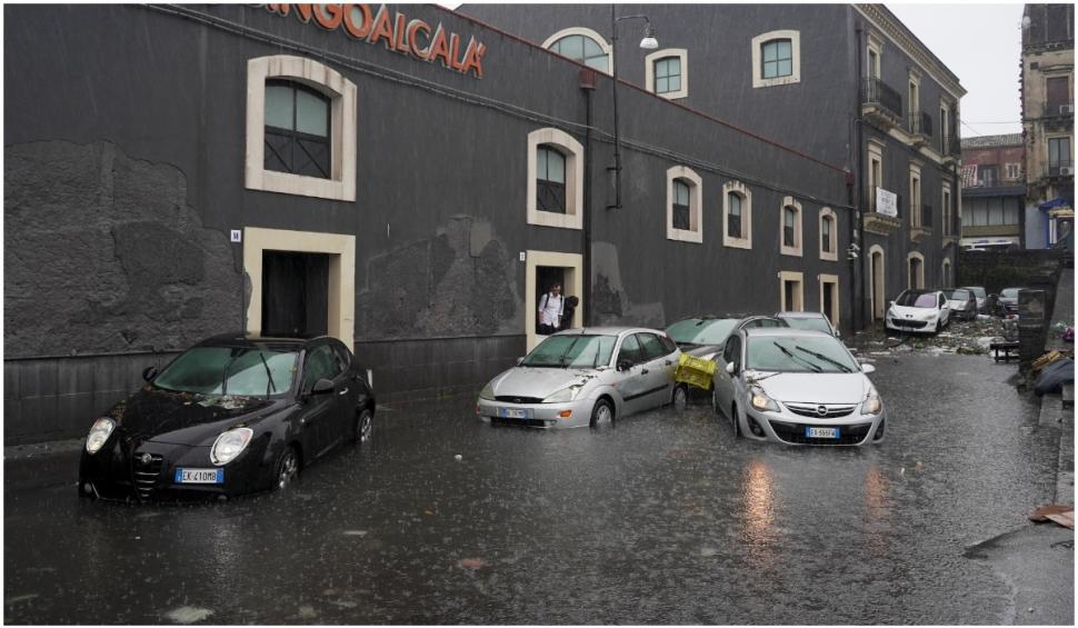 Un ciclon puternic a lovit sudul Italiei. Cel puțin două persoane au murit, iar piețele au fost transformate în lacuri 733231