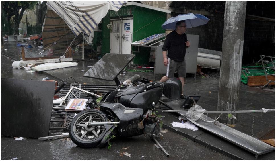 Un ciclon puternic a lovit sudul Italiei. Cel puțin două persoane au murit, iar piețele au fost transformate în lacuri 733234