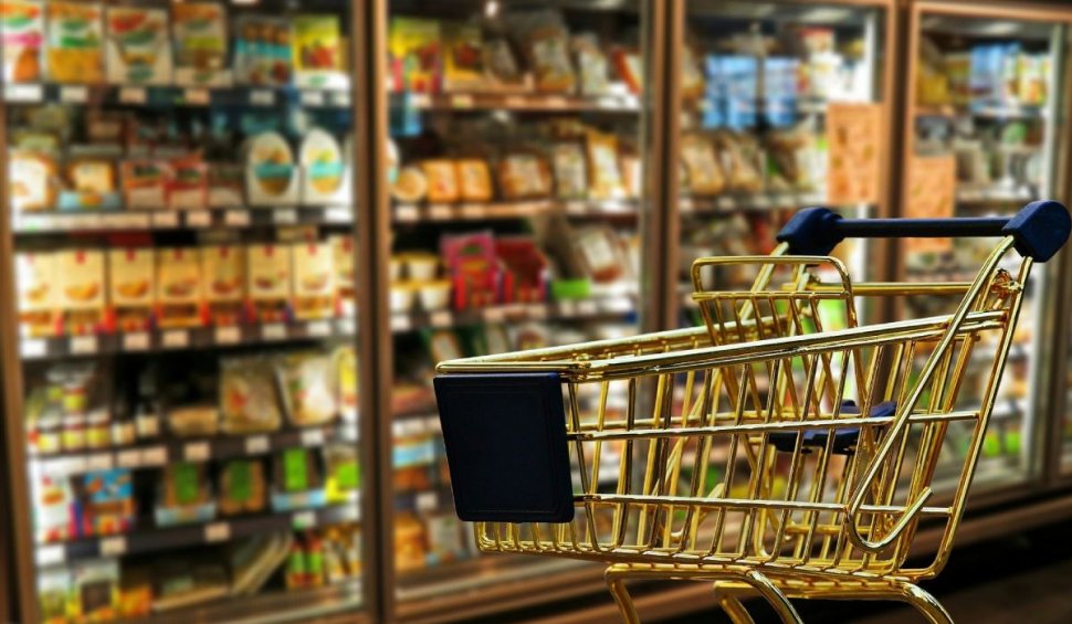 Nereguli majore găsite de inspectorii ANPC în mai multe supermarketuri ale unui retailer cunoscut