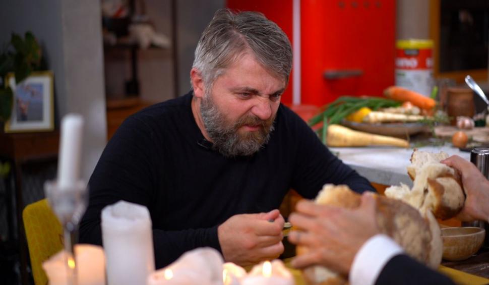 Ștefan Lungu și Alin Panc gătesc borş de sturion şi mreană condimentat cu umor şi voie bună, în ediţia a treia "Gătit la costum" 733491