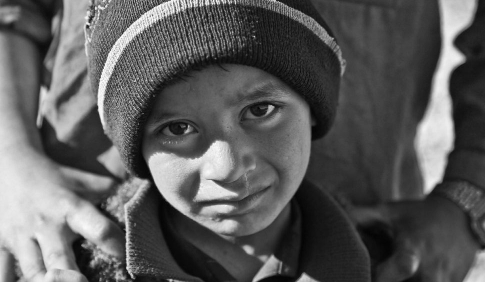 41,5% dintre copiii din România sunt expuși riscului de sărăcie