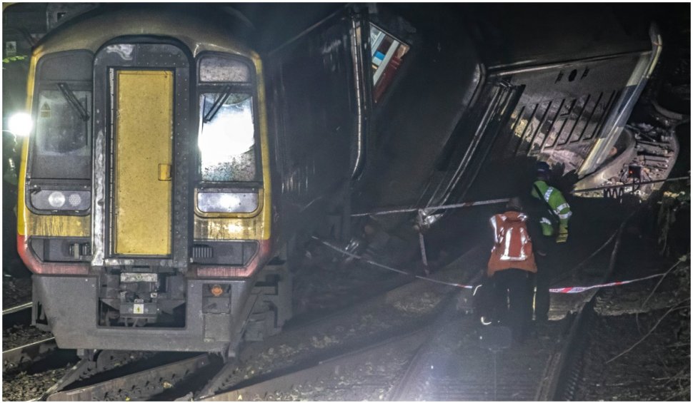Două trenuri s-au ciocnit în sud vestul Marea Britanie. Mai multe persoane au fost rănite