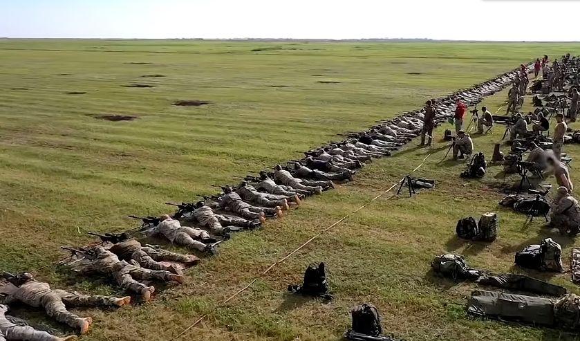 Rusia a masat tancuri și trupe la granița cu Ucraina. Pentagonul confirmă "o activitate neobișnuită" a armatei ruse 734060