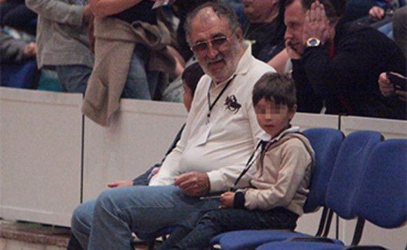 Imagini rare cu nepoţii miliardarului Ion Ţiriac 734404