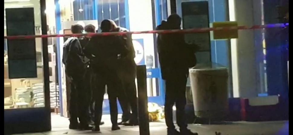 Un paznic al unui hipermarket din Bucureşti a murit, încercând să prindă un hoţ 734543