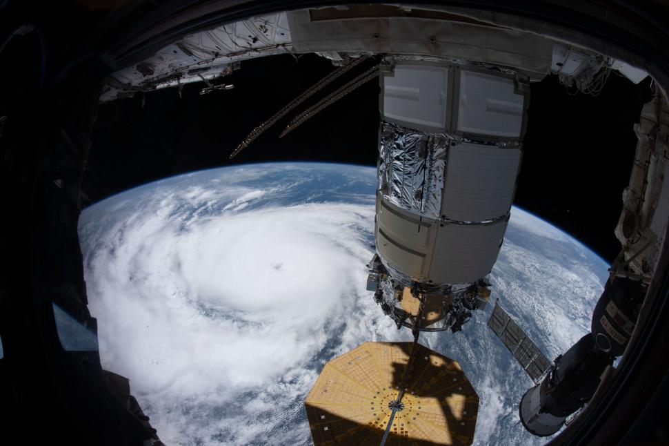 Declarație de ultimă oră a astronauților care revin pe Pământ la bordul capsulei cu wc-ul defect. În prealabil, au mâncat tacos 734753