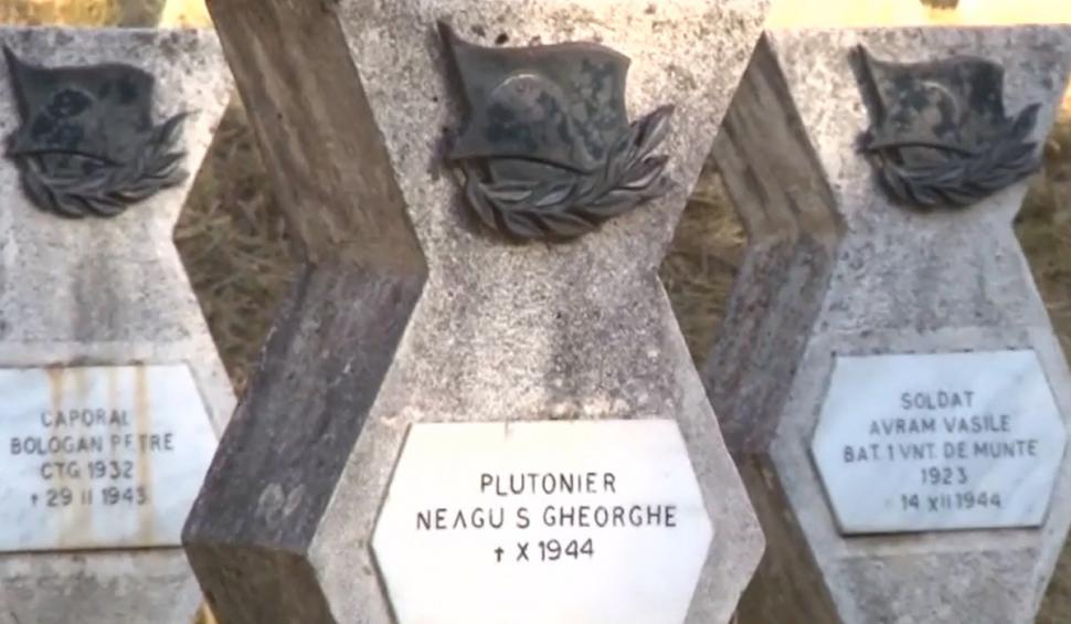 Teolog, strigăt de durere de la Cimitirul Eroilor din Sinaia: "Să ne iertați pentru batjocura pe care o aducem jertfei voastre, că am greșit punând trădătorii aştia să conducă ţara" 734767