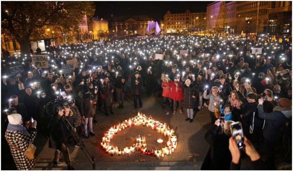 Proteste în Polonia după moartea unei femei însărcinate căreia i s-a refuzat avortul