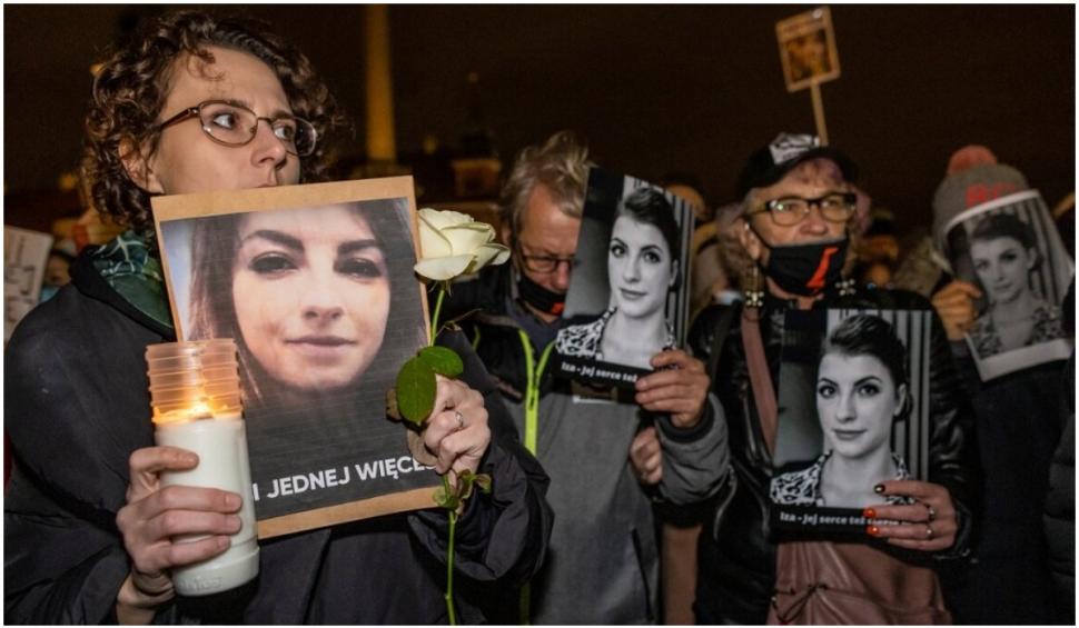 Proteste în Polonia după moartea unei femei însărcinate căreia i s-a refuzat avortul 734891