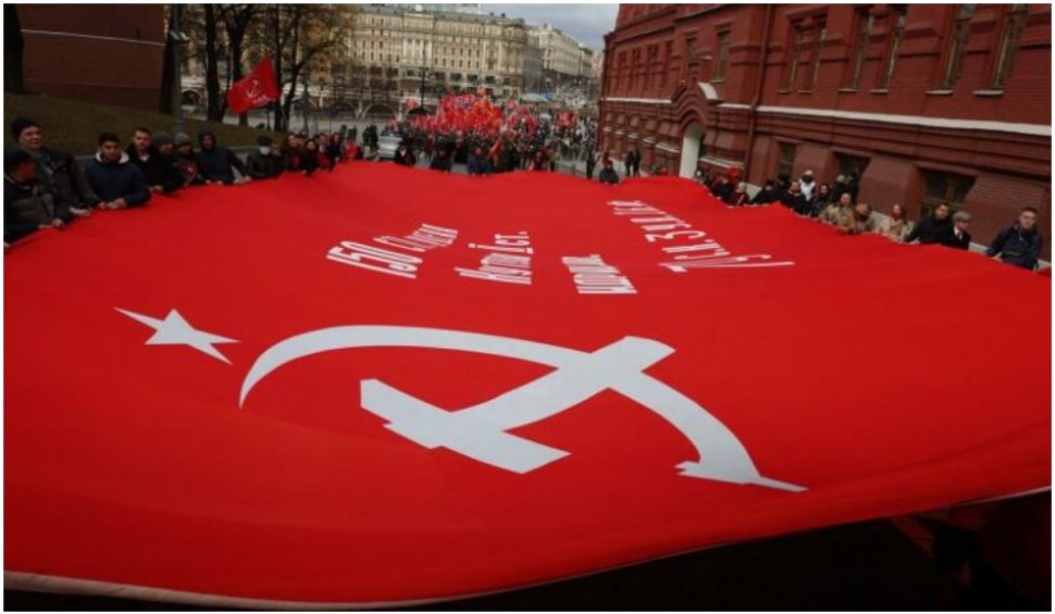 Rusia a comemorat astăzi 104 ani de la Revoluţia bolşevică