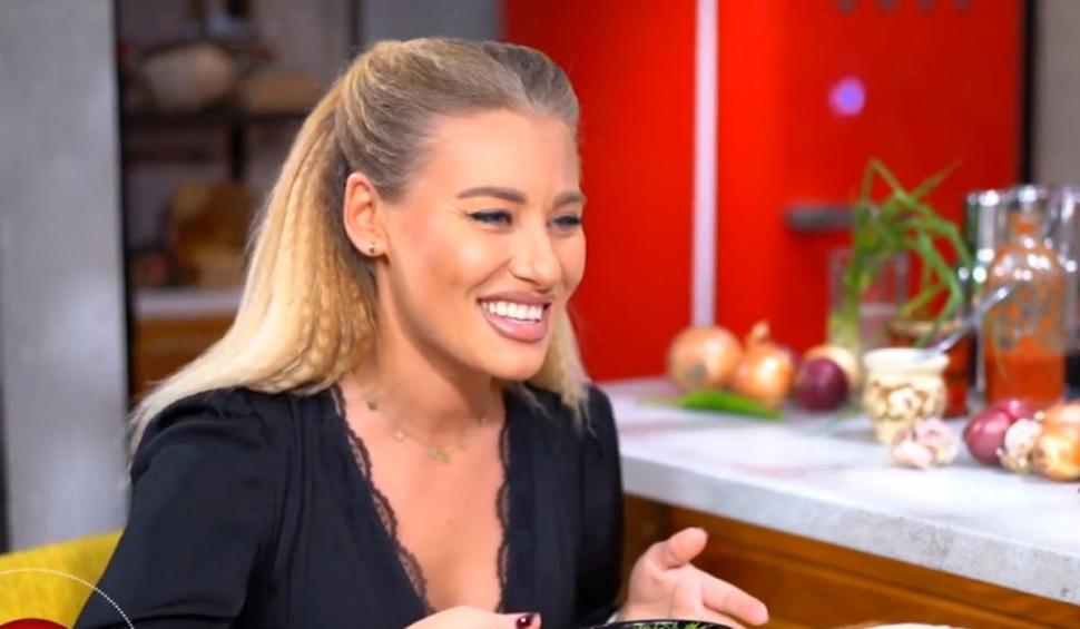 Irina Baianţ şi Ştefan Lungu gătesc mâncare de castraveţi muraţi, în ediţia 6 "Gătit la costum" 734990