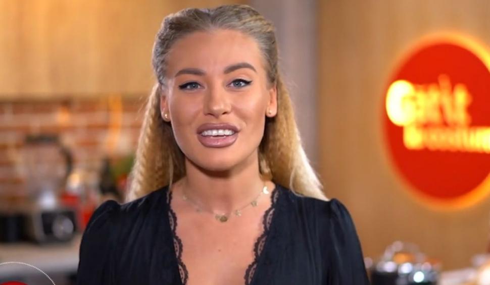 Irina Baianţ şi Ştefan Lungu gătesc mâncare de castraveţi muraţi, în ediţia 6 "Gătit la costum" 734991