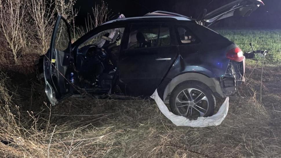 Două persoane au murit şi cinci sunt rănite, după ce două maşini s-au ciocnit în Dâmbovița, pe DN 7 735105