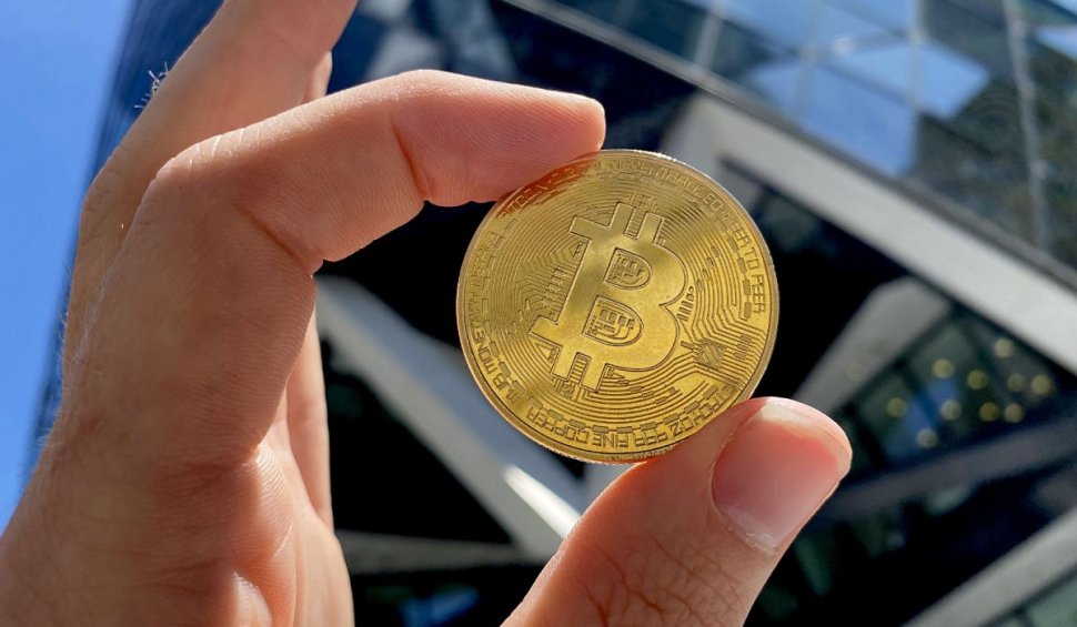 Bitcoin a atins un nou record all-time şi are o valoare de aproape 68.000 de dolari