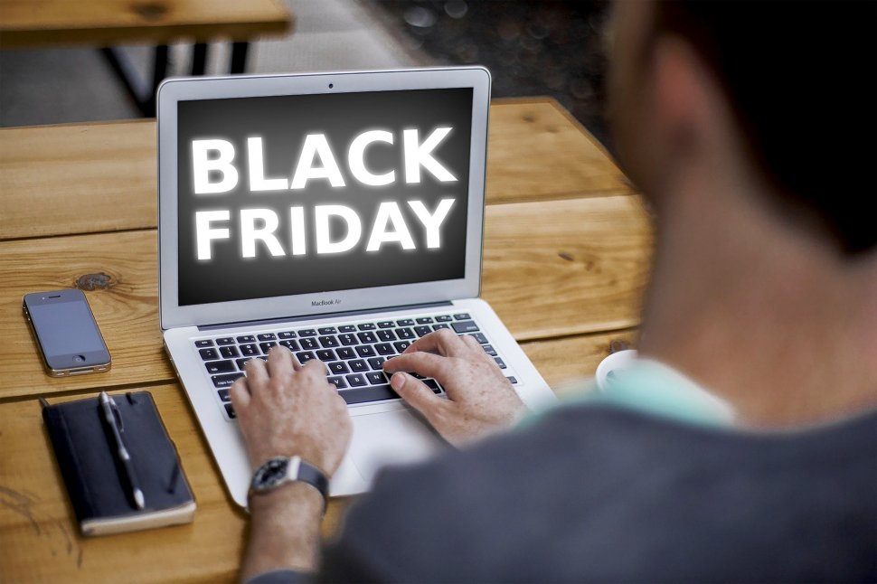 Averisment despre o nouă înșelătorie online, cu metoda ”Black Friday”: ”Prezintă oferte promoționale false”