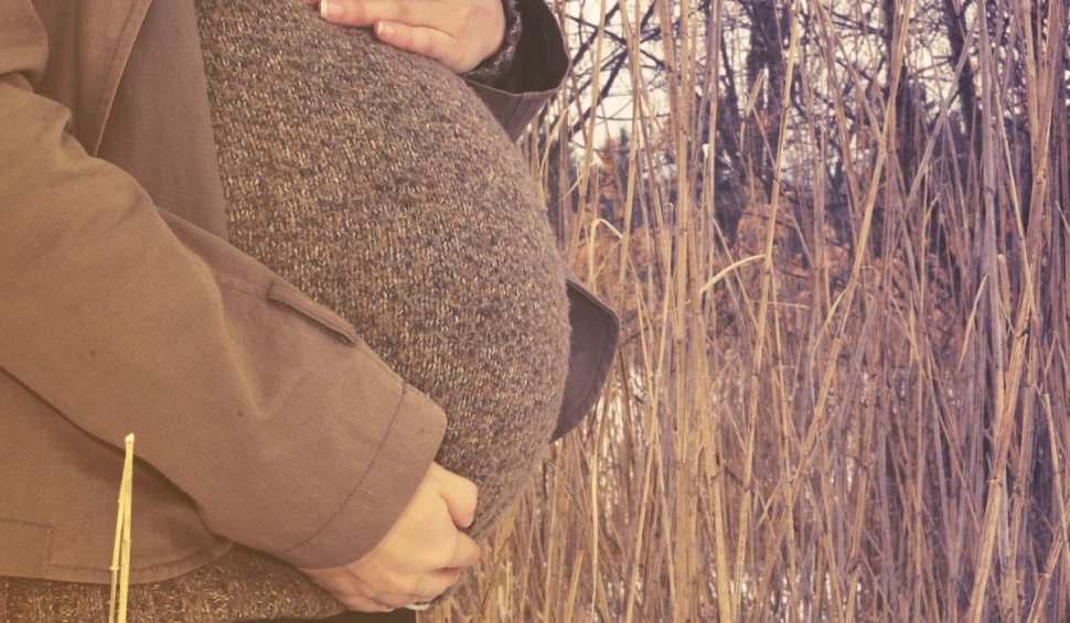 Primărița comunei din Tulcea în care o fată de clasa a IV-a este însărcinată în 5 luni: ”Mama nu pare să fie îngrijorată. Zice că totul e în regulă”