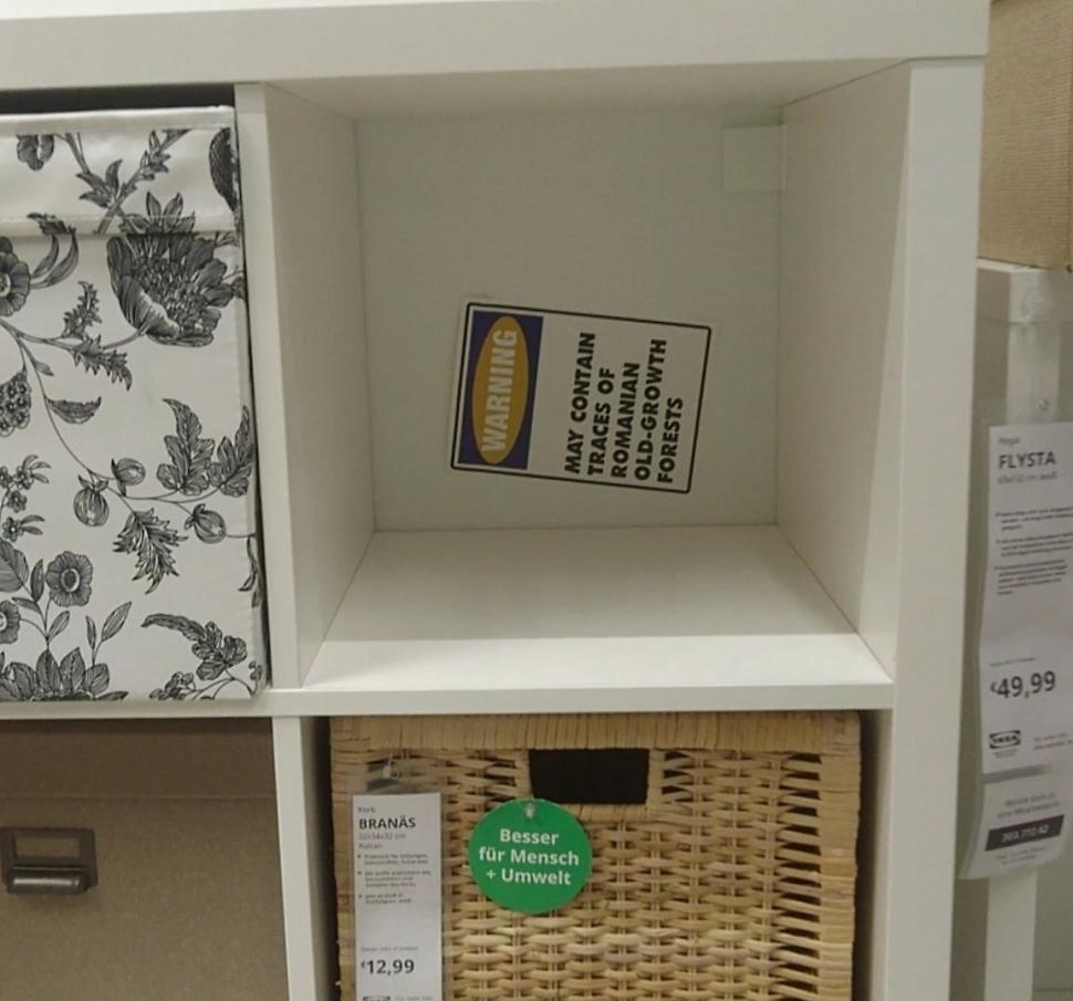 Românii, indignați de mesajul etichetelor de pe produsele Ikea din Viena: "ATENȚIE: poate conține urme de păduri seculare din România" 735270