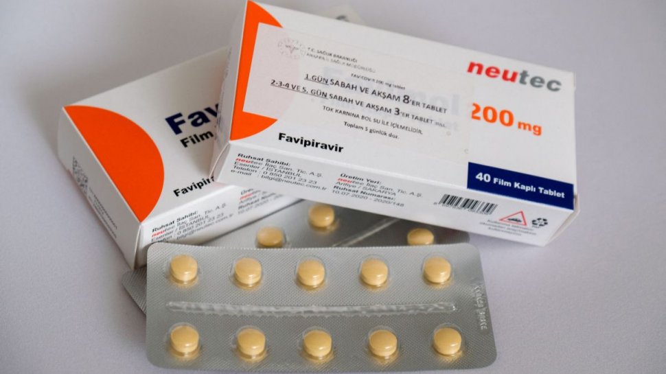 Autorităţile amână introducerea antiviralelor în farmaciile din ţară