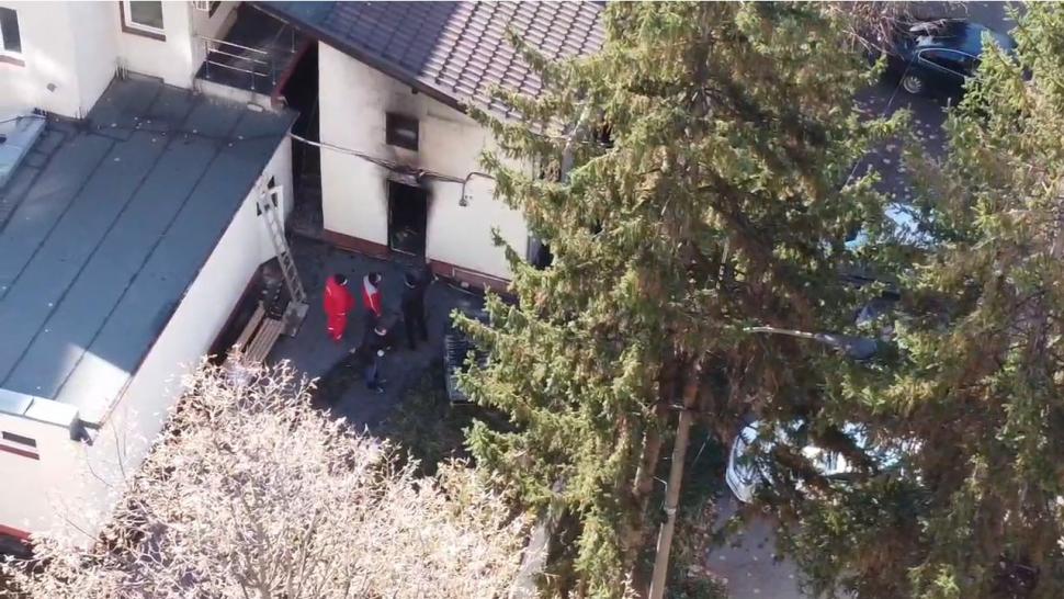 Imagini din dronă filmate la Spitalul din Ploieşti, acolo unde doi pacienţi au murit într-un incendiu 735557