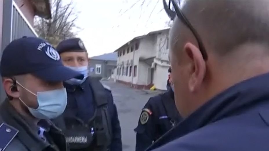 Situație absurdă după incendiul de la Ploiești. Managerul spitalului nu a fost lăsat să intre: ”Cui să cereți aprobare? Sunt managerul spitalului!”