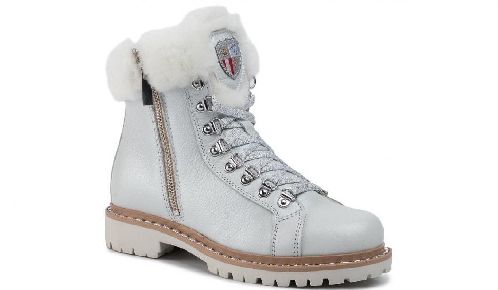 Ce încălțăminte trebuie să ai în dulapul tău, pentru a te simți cu adevărat mulțumită? 735741