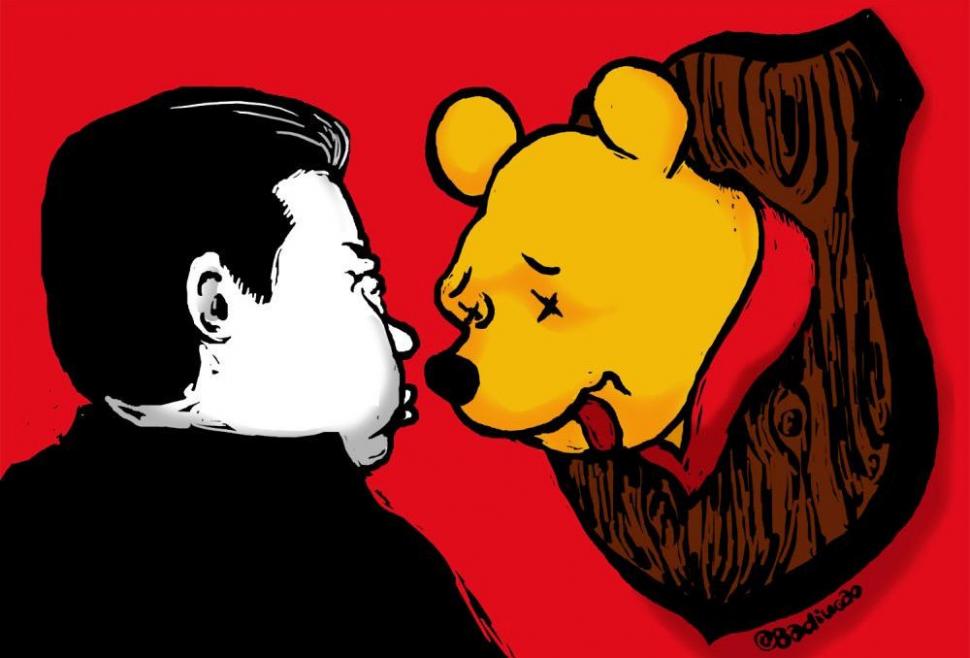 Expoziția de artă pe care China a încercat s-o oprească în Italia. Conține un exponat viu într-un scaun de tortură și imagini ironice cu Xi Jinping 735986