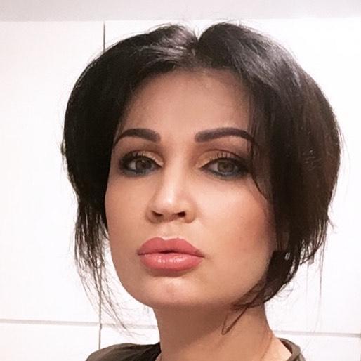 Cum arată Nicoleta Luciu la 40 de ani, după ce a ieşit din lumina reflectoarelor 735998