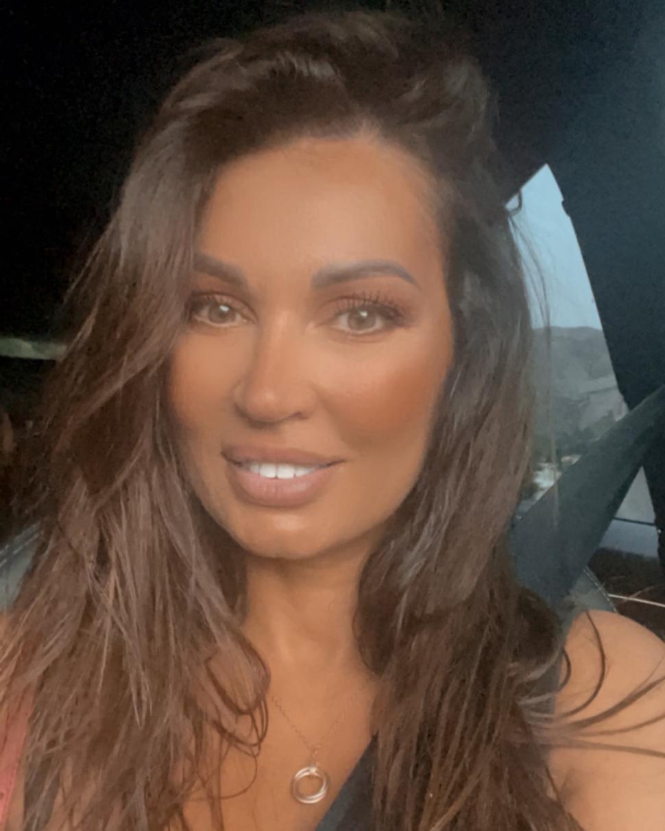 Cum arată Nicoleta Luciu la 40 de ani, după ce a ieşit din lumina reflectoarelor 736004