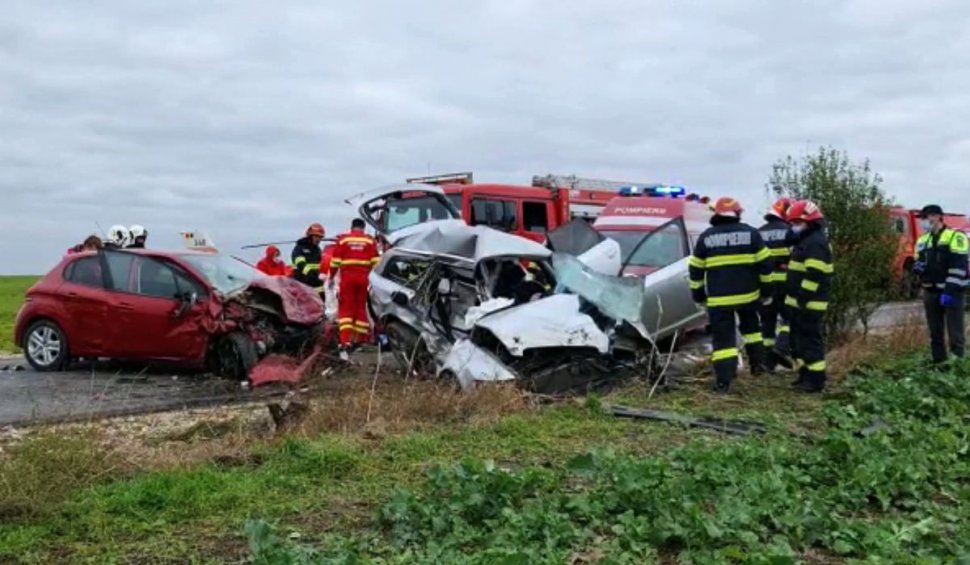 Trei oameni au murit, după un impact devastator, într-un accident între Topraisar şi Mereni, în Constanţa