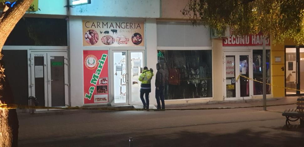 Scandal cu focuri de armă pe o stradă din Arad. Un bărbat a fost rănit 737142