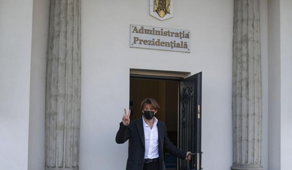 Actorul Marius Manole renunță la Ordinul Meritul Cultural primit de la Iohannis: ”Pentru mine Președintele României este un trădător” 737344