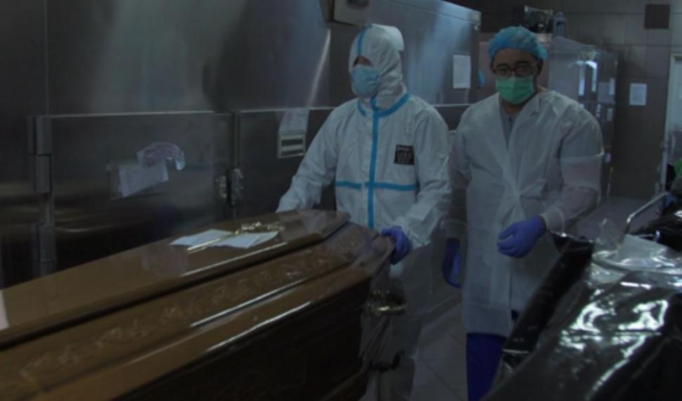 Diana Șoșoacă și preoții anti-vaccin au ajuns la CNN. Rețeaua TV a trimis o echipă să relateze dezastrul COVID din România 737456