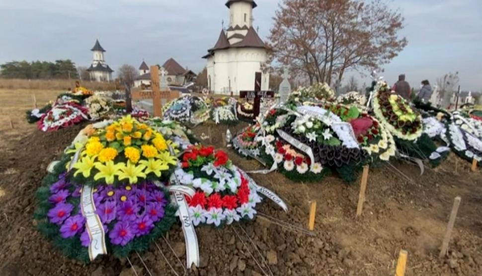 Diana Șoșoacă și preoții anti-vaccin au ajuns la CNN. Rețeaua TV a trimis o echipă să relateze dezastrul COVID din România 737461