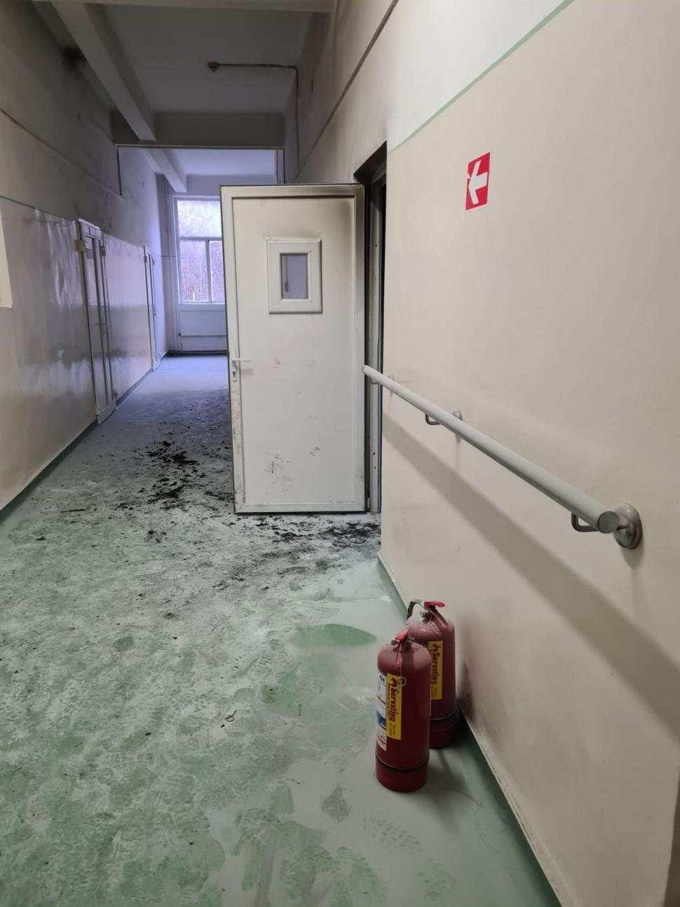 Incendiu la Spitalul de Psihiatrie din Gătaia, Timiș. 41 de persoane au fost evacuate 737535