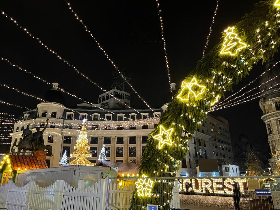 Atmosferă de sărbătoare în Capitală. Imagini de la Târgul de Crăciun din București 738372